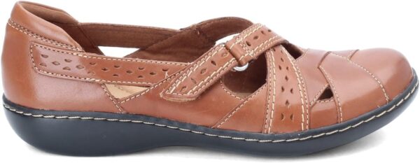 Clarks Women's Ashland Spin Q Slip-On Loafer - Image 3