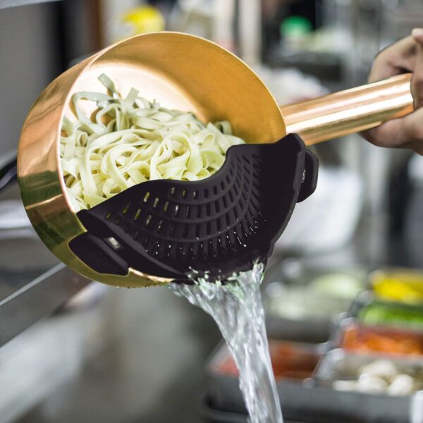 AUOON Clip On Strainer Silicone for All Pots and Pans, Pasta Strainer Clip on Food Strainer for Meat Vegetables Fruit Silicone Kitchen Colander - Image 5