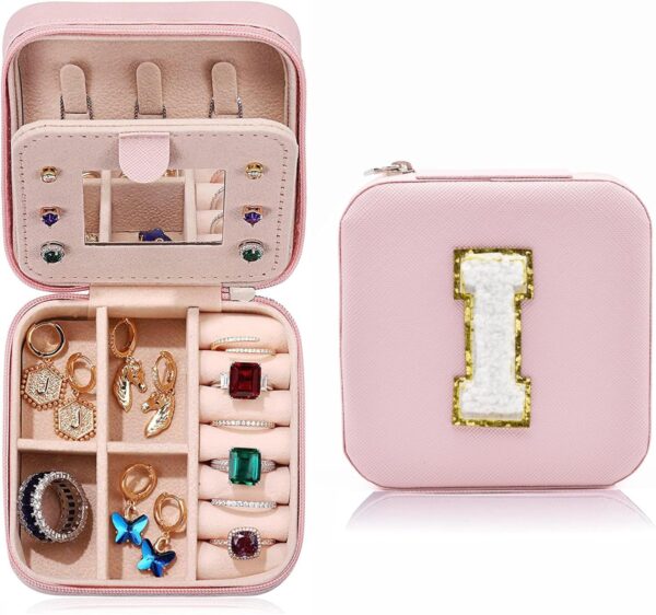 MODENGKONGJIAN Travel Jewelry Case for Women Fashion, Ring Necklace Earring Jewelry Holder Organizer Box, Small Portable Personalized Pink Jewellery Storage Box, Christmas Gifts Initial I